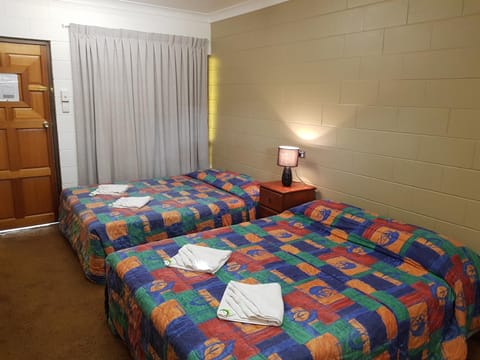 Commercial Hotel Hotel in Charters Towers