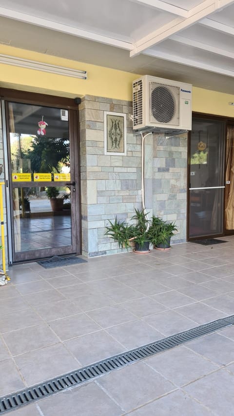 Property building, Day