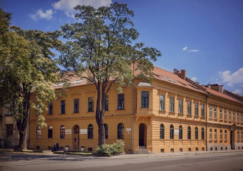 Facade/entrance, Summer