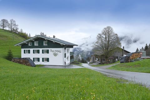 Haus Valuga Soggiorno in fattoria in Bürserberg