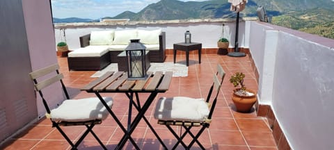 Natural landscape, View (from property/room), Balcony/Terrace, Mountain view