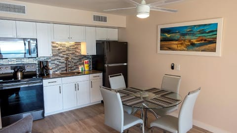 Gulf and beach view apartment 403 Condo in Longboat Key