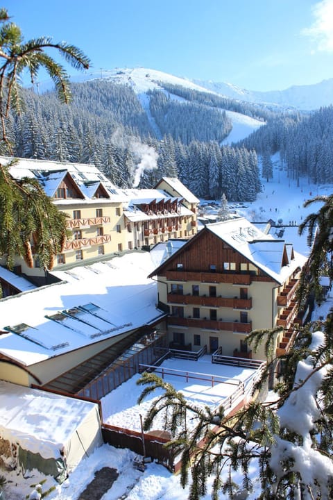 Property building, Winter, Mountain view