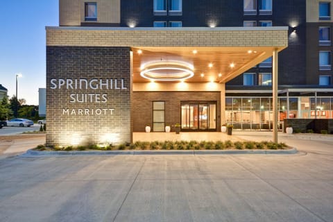 SpringHill Suites by Marriott Cincinnati Blue Ash Hotel in Blue Ash