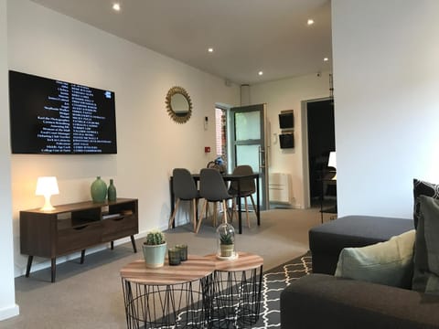 Living room, Dining area