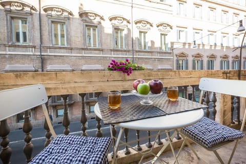Amazing Piazza Venezia Suites Haus in Rome