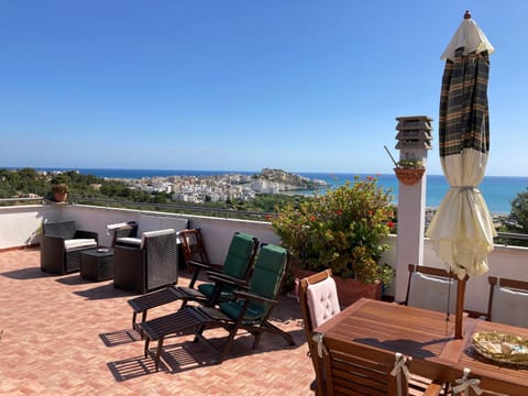 Property building, View (from property/room), Balcony/Terrace, Sea view