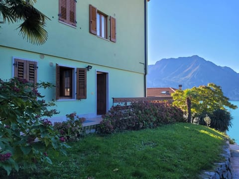 Natural landscape, Garden, Garden, Garden view, Mountain view, pet friendly