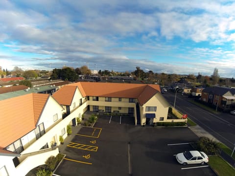 Neighbourhood, Bird's eye view