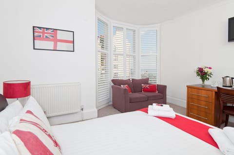 Hamptons Brighton Bed and Breakfast in Brighton