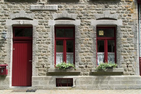 Property building, Facade/entrance