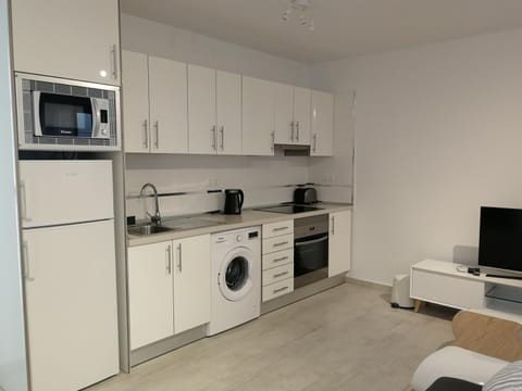 Kitchen or kitchenette, minibar, pet friendly, toaster, washing machine