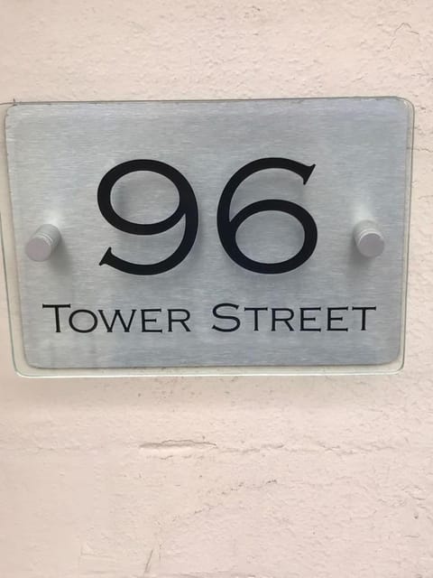 Property logo or sign, Decorative detail, On site