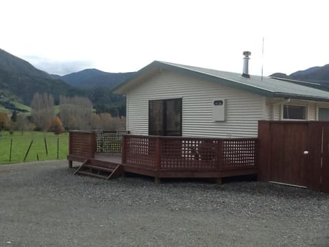 River Terrace Cottage House in Tasman District, Tasman, New Zealand