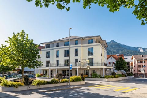 Property building, Facade/entrance, Neighbourhood