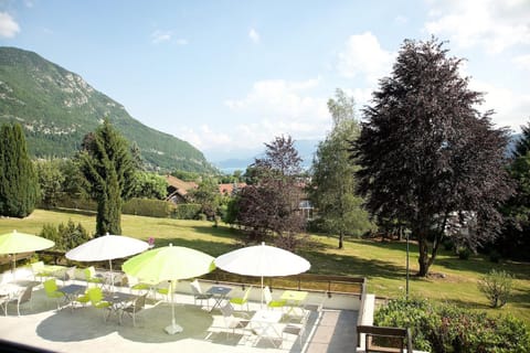 Natural landscape, Garden, Balcony/Terrace, Garden view, Mountain view