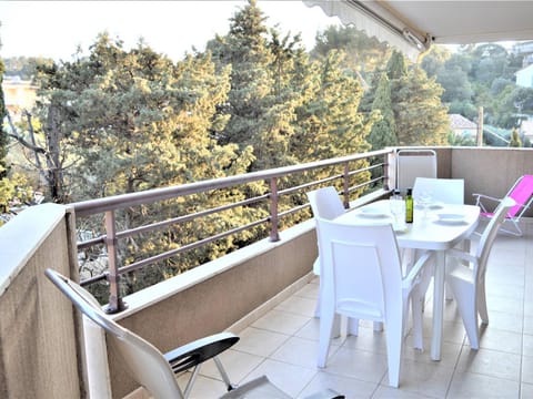 Appartement T3 lumineux avec terrasse, climatisation, garage et Wifi à 2 pas des plages - Cavalaire - FR-1-226B-34 Apartment in Cavalaire-sur-Mer
