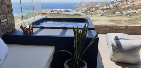 Day, Hot Tub, Seating area, Sea view