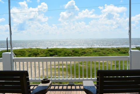 Parrot Head Home Casa in Bolivar Peninsula