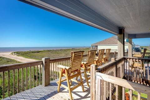 Just One More Day Home House in Bolivar Peninsula
