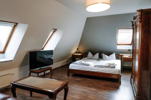 TV and multimedia, Bedroom