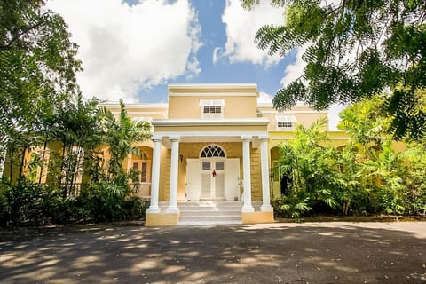Colleton Great House Bed and Breakfast in Barbados