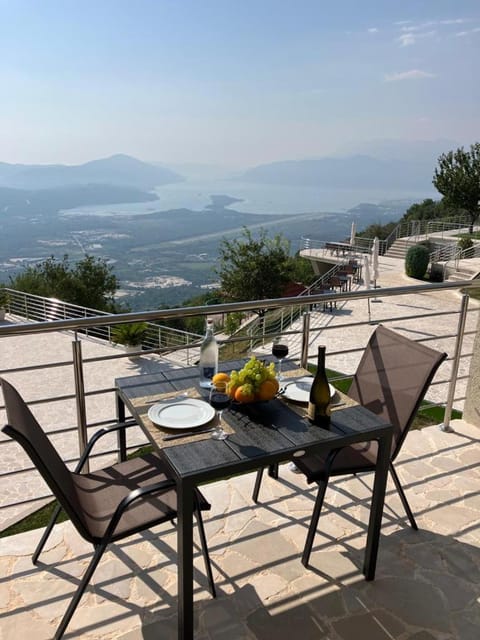 Villa Eagle Eye Montenegro Apartment in Kotor Municipality