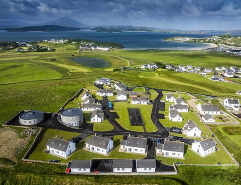 Property building, Day, Natural landscape, Bird's eye view, Sea view
