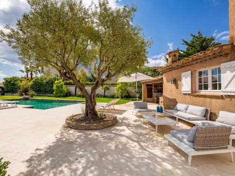 Holiday Home La Canopée by Interhome House in Sainte-Maxime