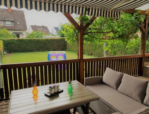 Patio, Day, Garden, View (from property/room), Dining area, Evening entertainment, Garden view