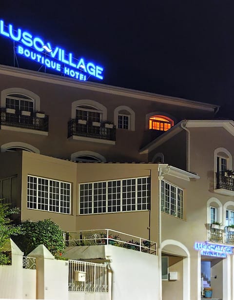 Property building, Logo/Certificate/Sign, Street view