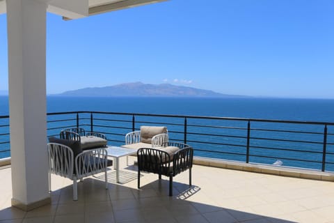 Patio, Day, View (from property/room), Balcony/Terrace, Seating area, Dining area, Sea view