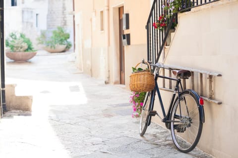 Dimora a Corte Alojamiento y desayuno in Conversano