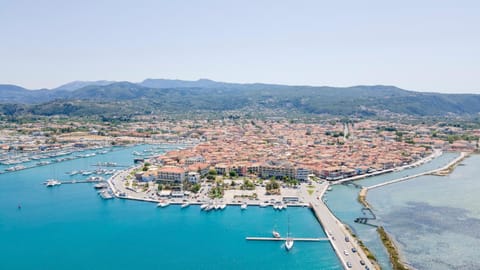 Bird's eye view, Lake view, Sea view