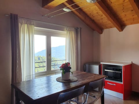 Rota Apartments - Cà Guaccio Apartment in Province of Lecco