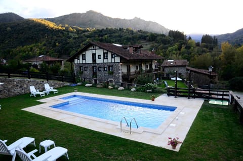 Bird's eye view, Swimming pool, Swimming pool