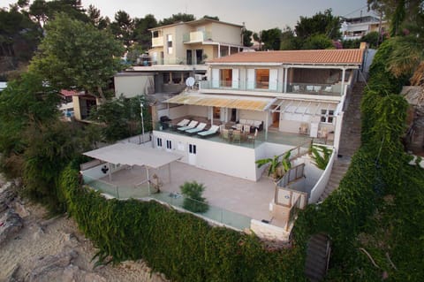 Facade/entrance, Bird's eye view, Balcony/Terrace, Decorative detail, Sea view