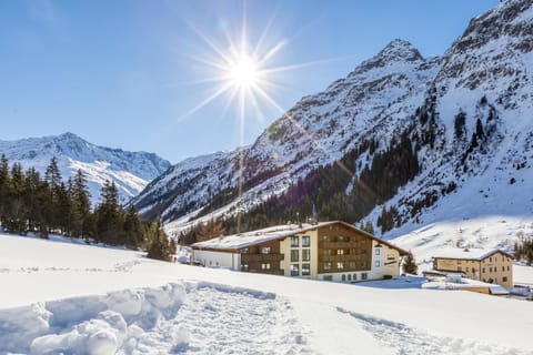 Property building, Winter, Mountain view