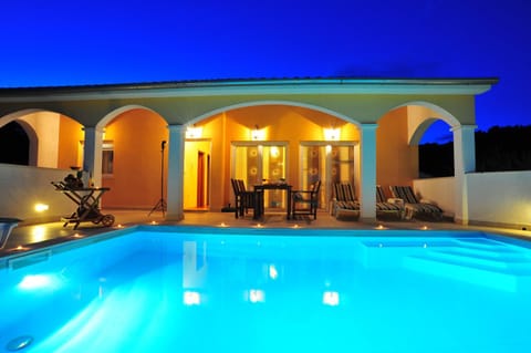 Villa Vanilla with Heated Pool Condo in Zadar
