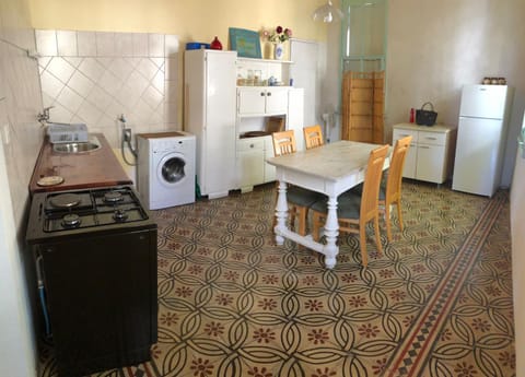 Apartment Marasovic Condo in Vis