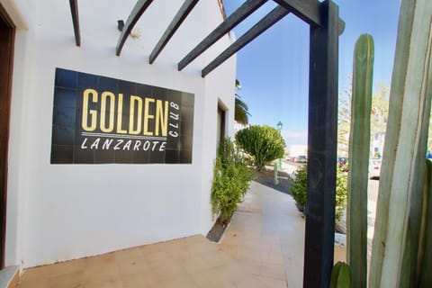 APARTMENT GOLDEN costa teguise Apartamento in Costa Teguise