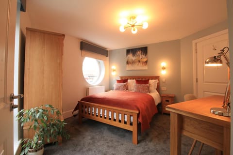 Streamside Apartments Apartment in Yeovil