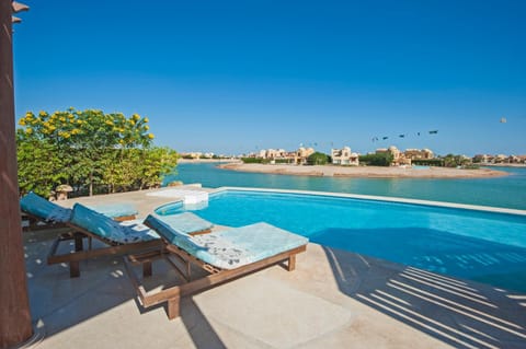 Rent El Gouna Lagoon Villa HEATED Private Pool BBQ Chalet in Hurghada