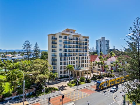 Property building, Day, Neighbourhood, Bird's eye view, Street view, Location