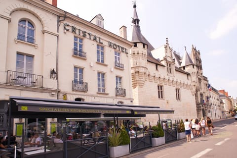 Facade/entrance, Balcony/Terrace