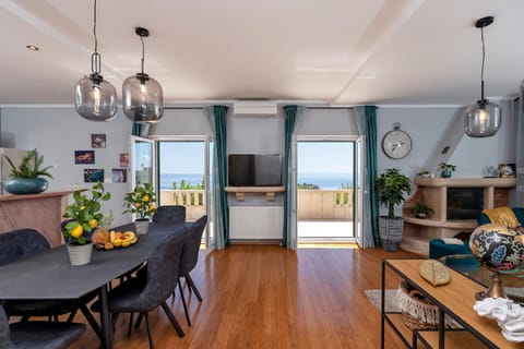 Summer, Living room, Sea view