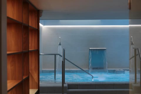 Hot Spring Bath, Sauna, Spa and wellness centre/facilities