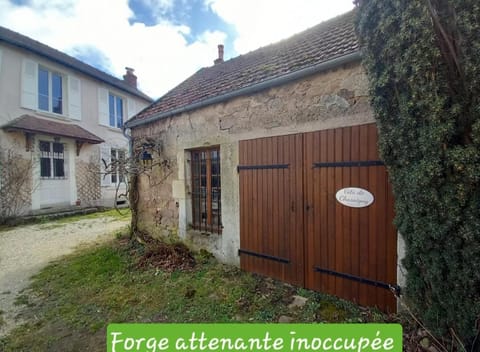 Gite de Chassigny House in Bourgogne-Franche-Comté