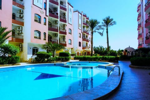 Desert Pearl Apartment Condo in Hurghada