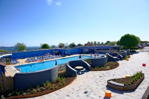 Day, Pool view, Swimming pool, Swimming pool, sunbed